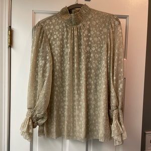 🆕 1State golf metallic blouse.  Pleated neckline. Size M